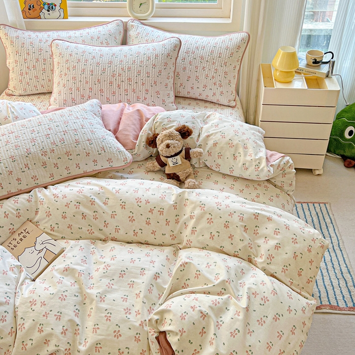 91家纺网 家纺一手货源 找家纺 羽爱家纺 2025新款A类13372全棉印花砂洗床盖套件 雾漫漫