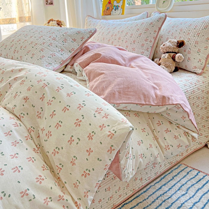 91家纺网 家纺一手货源 找家纺 羽爱家纺 2025新款A类13372全棉印花砂洗床盖套件 雾漫漫