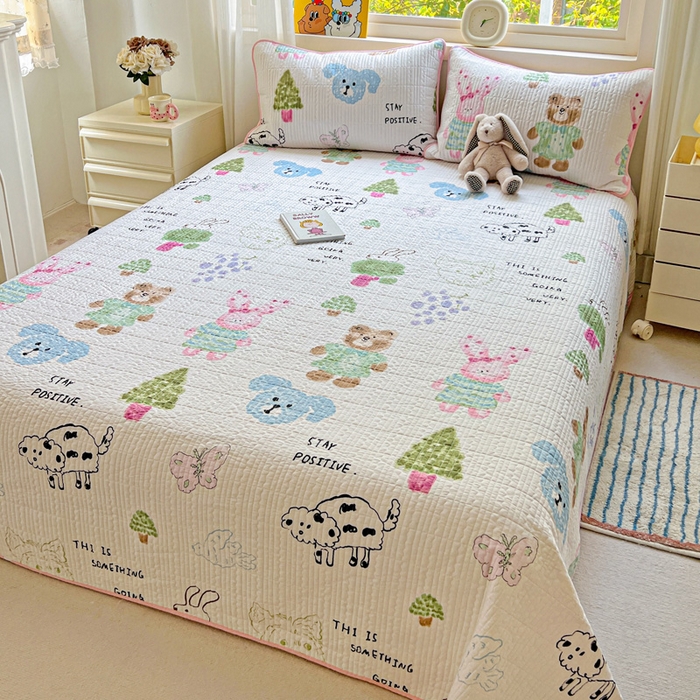 91家纺网 家纺一手货源 找家纺 羽爱家纺 2025新款A类13372全棉印花砂洗床盖套件 小甜豆