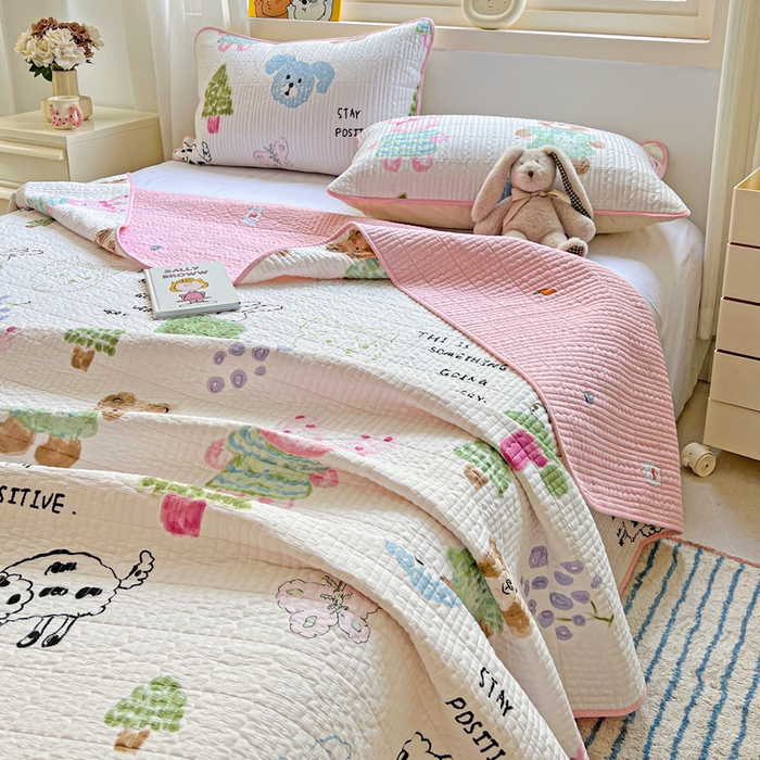 91家纺网 家纺一手货源 找家纺 羽爱家纺 2025新款A类13372全棉印花砂洗床盖套件 小甜豆