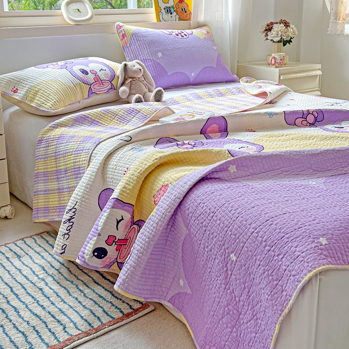 91家纺网 家纺一手货源 找家纺 羽爱家纺 2025新款A类13372全棉印花砂洗床盖套件 小兔兔