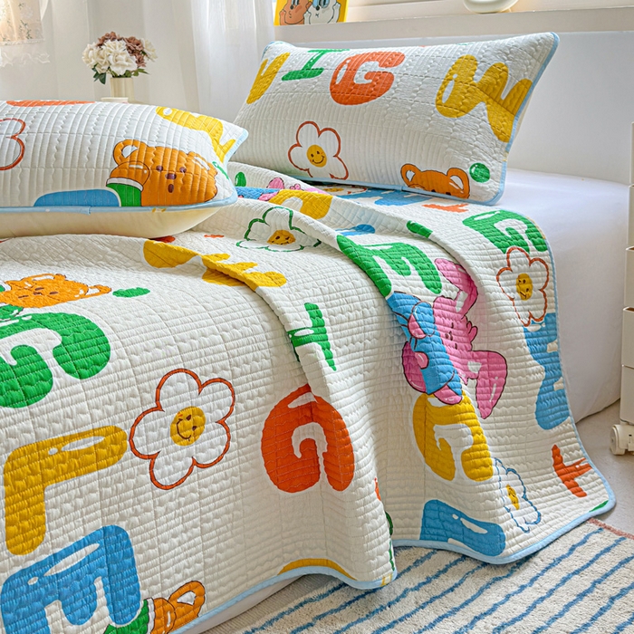 91家纺网 家纺一手货源 找家纺 羽爱家纺 2025新款A类13372全棉印花砂洗床盖套件 笑脸花花