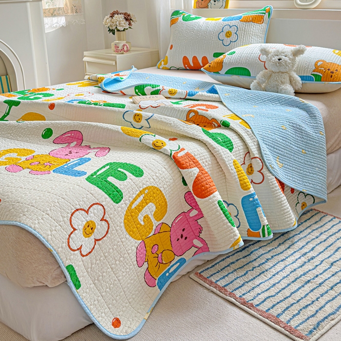 91家纺网 家纺一手货源 找家纺 羽爱家纺 2025新款A类13372全棉印花砂洗床盖套件 笑脸花花