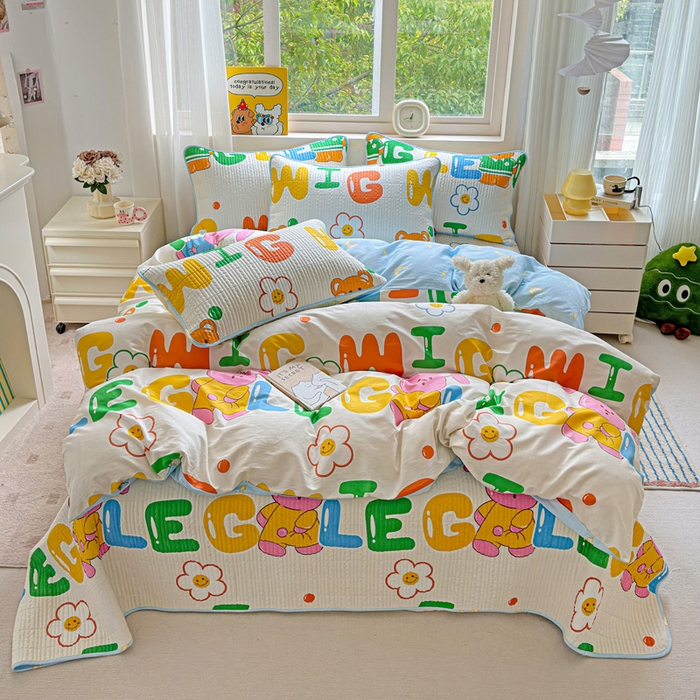 91家纺网 家纺一手货源 找家纺 羽爱家纺 2025新款A类13372全棉印花砂洗床盖套件 笑脸花花