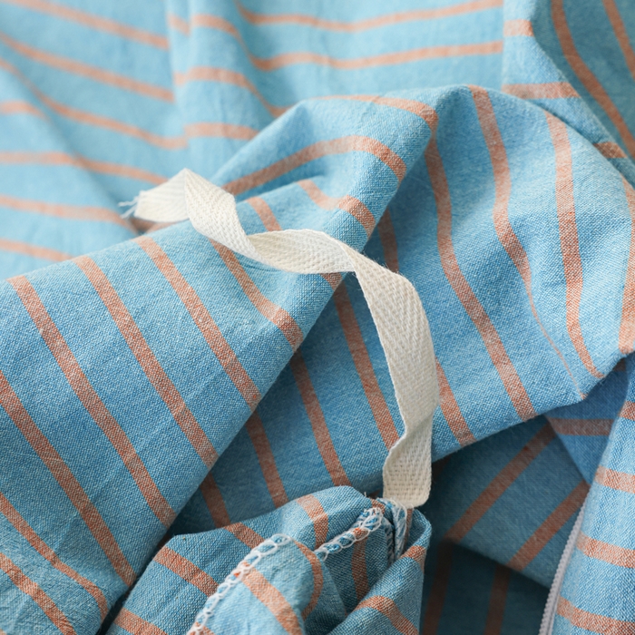 91家纺网 家纺一手货源 找家纺 柠萌家居 2025年新款色织条纹水洗棉全棉四件套 蓝咖条