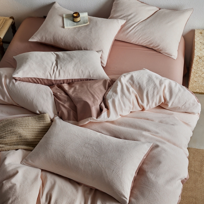 91家纺网 家纺一手货源 找家纺 千朵森 2025新款全棉色织提花四季款四件套-艾薇 艾薇-薄玉色