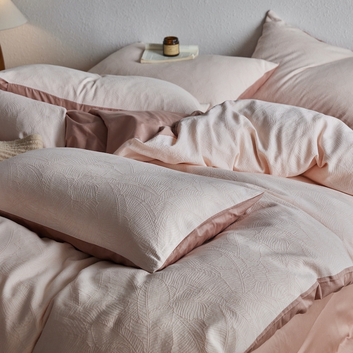 91家纺网 家纺一手货源 找家纺 千朵森 2025新款全棉色织提花四季款四件套-艾薇 艾薇-薄玉色