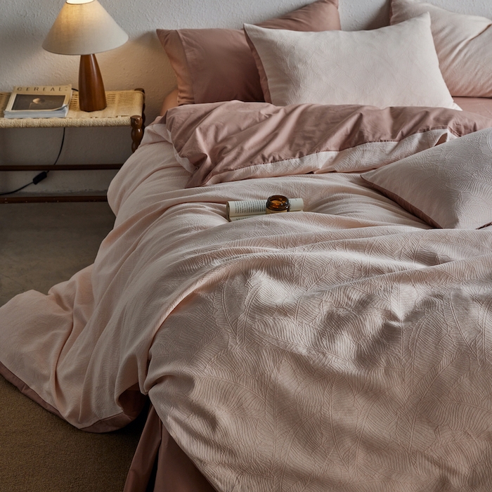 91家纺网 家纺一手货源 找家纺 千朵森 2025新款全棉色织提花四季款四件套-艾薇 艾薇-薄玉色