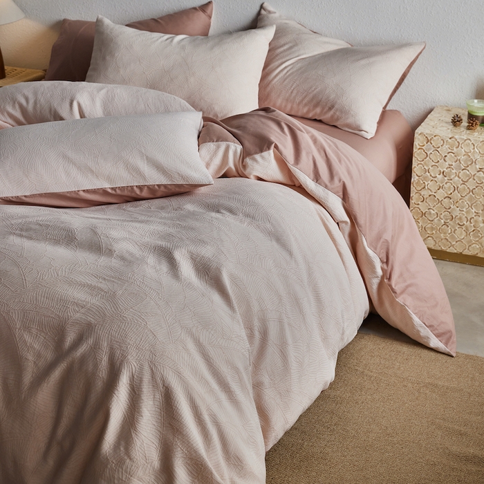 91家纺网 家纺一手货源 找家纺 千朵森 2025新款全棉色织提花四季款四件套-艾薇 艾薇-薄玉色