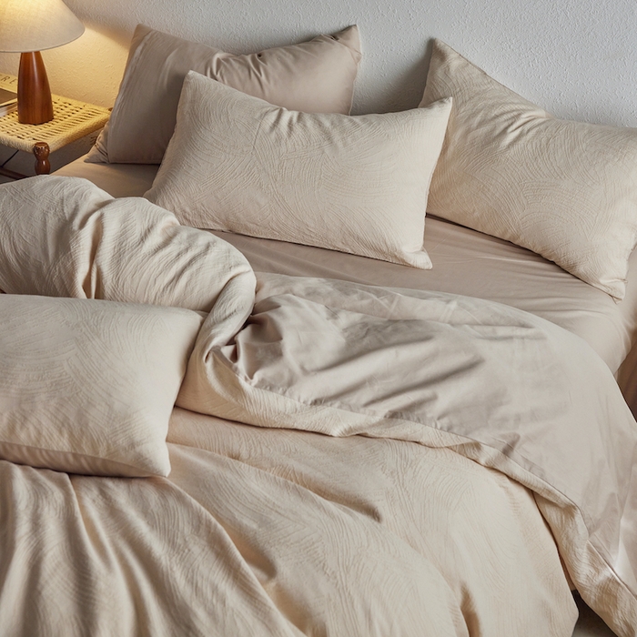 91家纺网 家纺一手货源 找家纺 千朵森 2025新款全棉色织提花四季款四件套-艾薇 艾薇-春水白