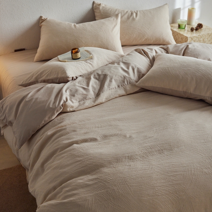 91家纺网 家纺一手货源 找家纺 千朵森 2025新款全棉色织提花四季款四件套-艾薇 艾薇-春水白