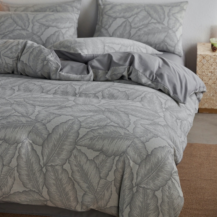 91家纺网 家纺一手货源 找家纺 千朵森 2025新款全棉色织提花四季款四件套-艾薇 艾薇-幻影灰