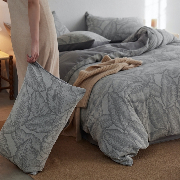 91家纺网 家纺一手货源 找家纺 千朵森 2025新款全棉色织提花四季款四件套-艾薇 艾薇-幻影灰