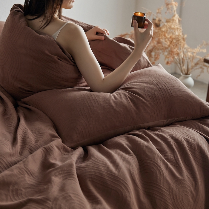 91家纺网 家纺一手货源 找家纺 千朵森 2025新款全棉色织提花四季款四件套-艾薇 艾薇-焦糖棕