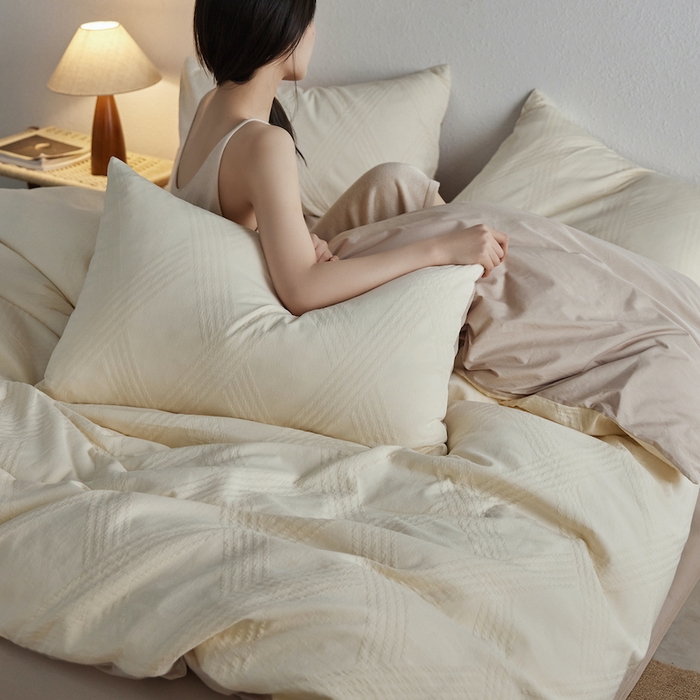 91家纺网 家纺一手货源 找家纺 千朵森 2025新款全棉色织提花四季款四件套-艾薇 艾薇-汝窑白