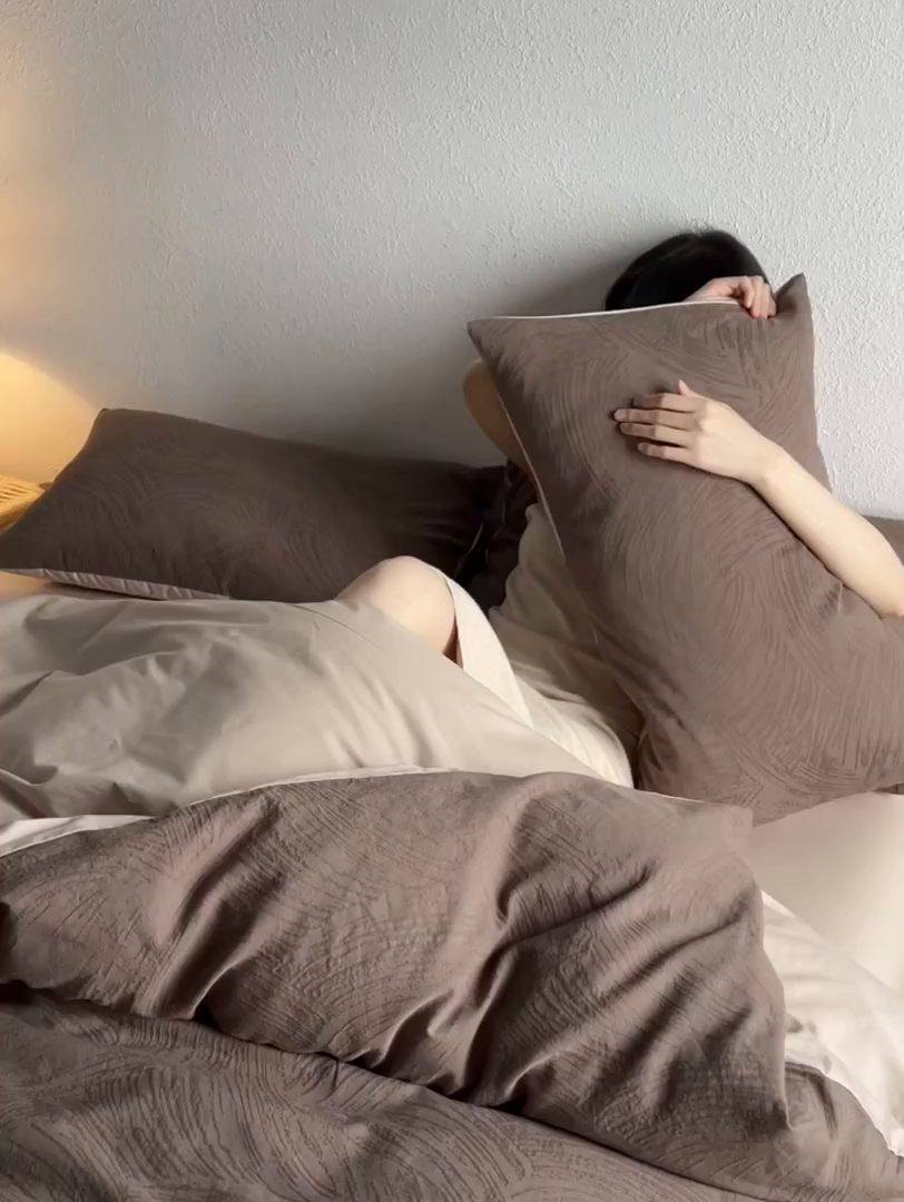 91家纺网 家纺一手货源 找家纺 千朵森 2025新款全棉色织提花四季款四件套-艾薇 艾薇-燕麦咖