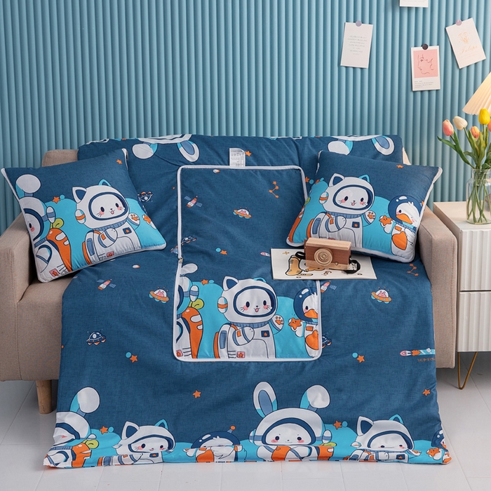 悦织湾家纺 2025新款精疏棉抱枕被靠枕抱枕毯轻奢时尚卡通小清新电商直播热销款 遨游