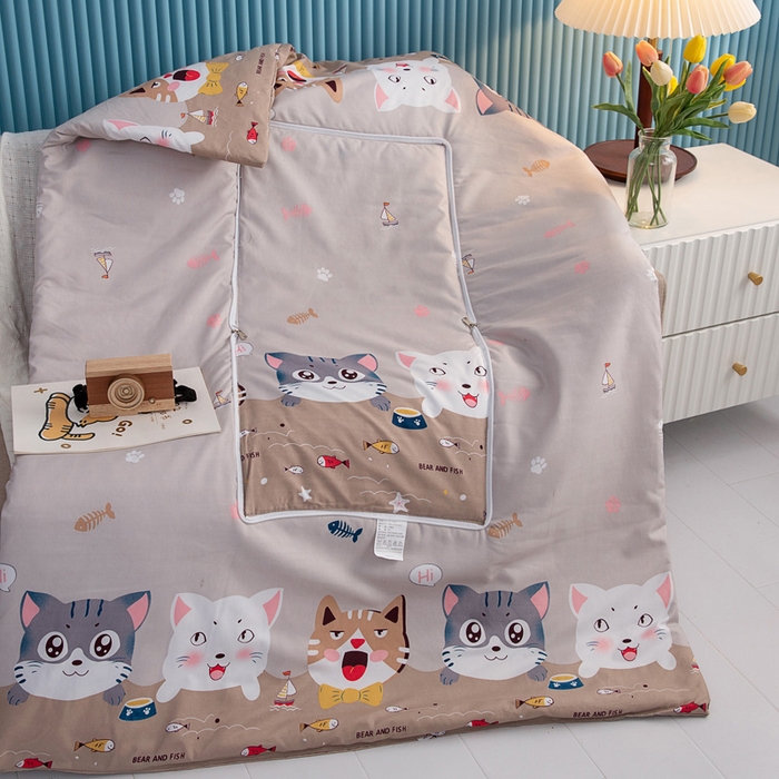 91家纺网 家纺一手货源 找家纺 悦织湾家纺 2025新款精疏棉抱枕被靠枕抱枕毯轻奢时尚卡通小清新电商直播热销款 咪咪爱