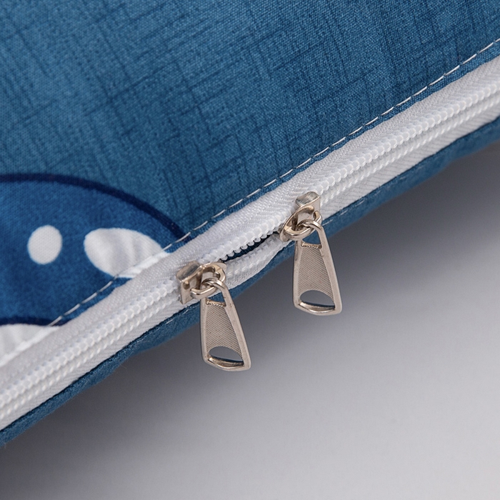 91家纺网 家纺一手货源 找家纺 悦织湾家纺 2025新款精疏棉抱枕被靠枕抱枕毯轻奢时尚卡通小清新电商直播热销款 遨游