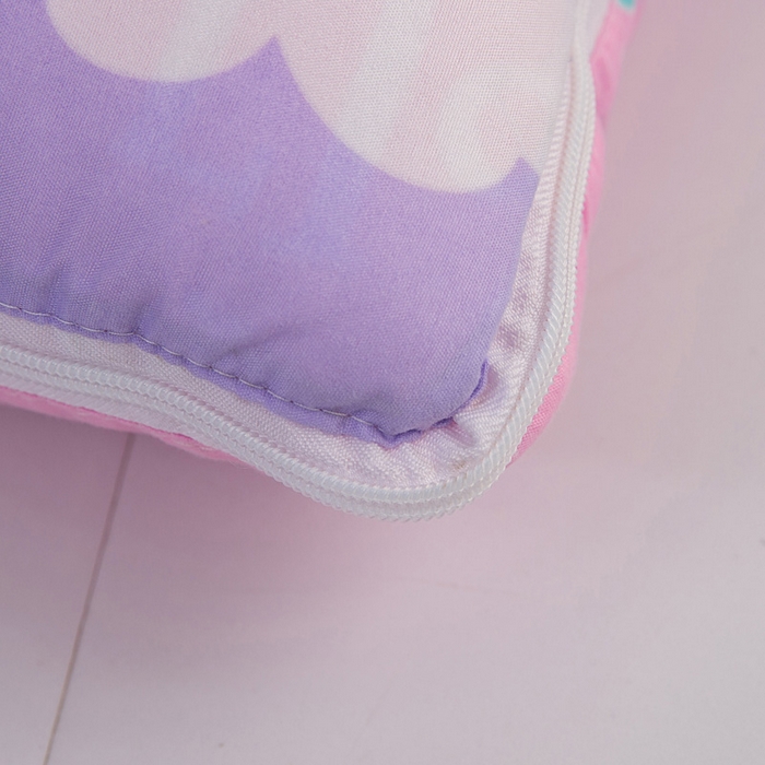 91家纺网 家纺一手货源 找家纺 悦织湾家纺 2025新款精疏棉抱枕被靠枕抱枕毯轻奢时尚卡通小清新电商直播热销款 两小无猜