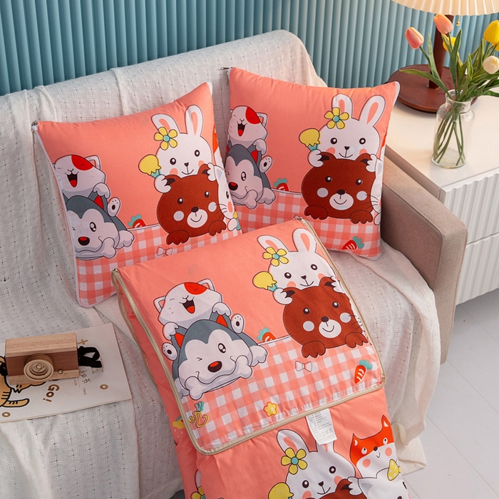 91家纺网 家纺一手货源 找家纺 悦织湾家纺 2025新款精疏棉抱枕被靠枕抱枕毯轻奢时尚卡通小清新电商直播热销款 萌萌乐园