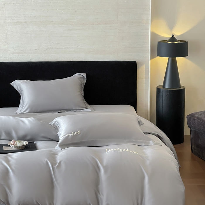 91家纺网 家纺一手货源 找家纺 黛舒家居 2025新款60S兰精天丝纯色简绣四件套 烟灰