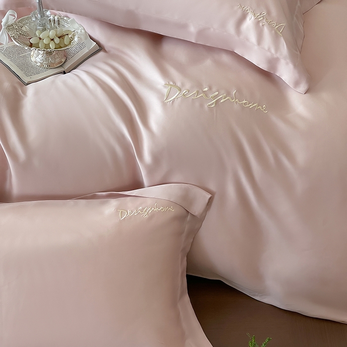 91家纺网 家纺一手货源 找家纺 黛舒家居 2025新款60S兰精天丝纯色简绣四件套 千黛粉