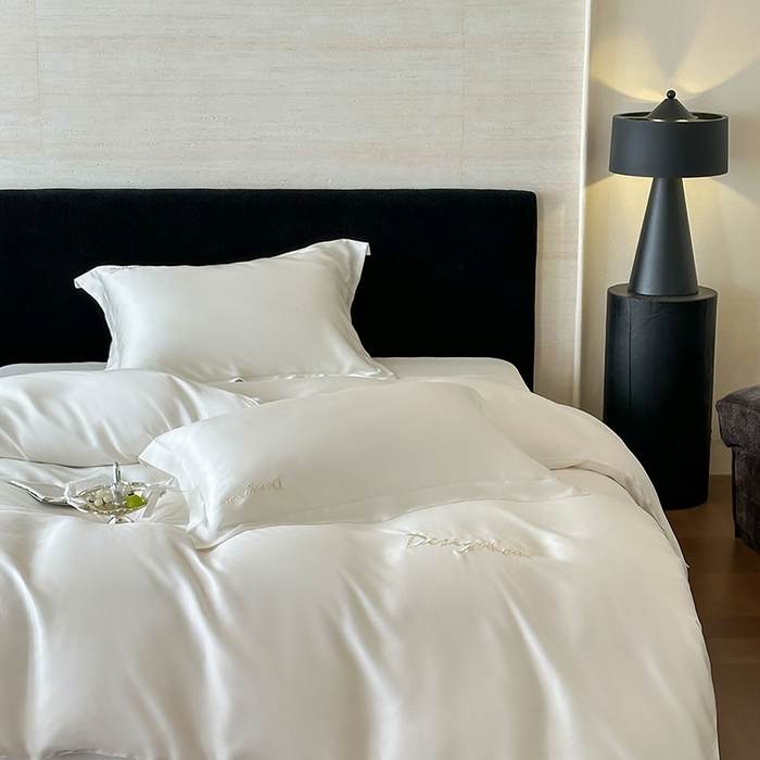 91家纺网 家纺一手货源 找家纺 黛舒家居 2025新款60S兰精天丝纯色简绣四件套 象牙白