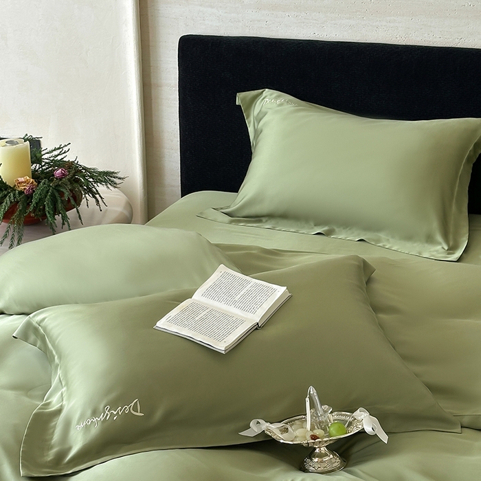 91家纺网 家纺一手货源 找家纺 黛舒家居 2025新款60S兰精天丝纯色简绣四件套 松绿