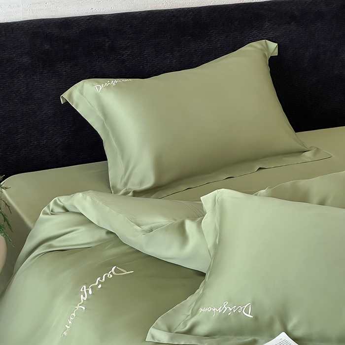 91家纺网 家纺一手货源 找家纺 黛舒家居 2025新款60S兰精天丝纯色简绣四件套 松绿