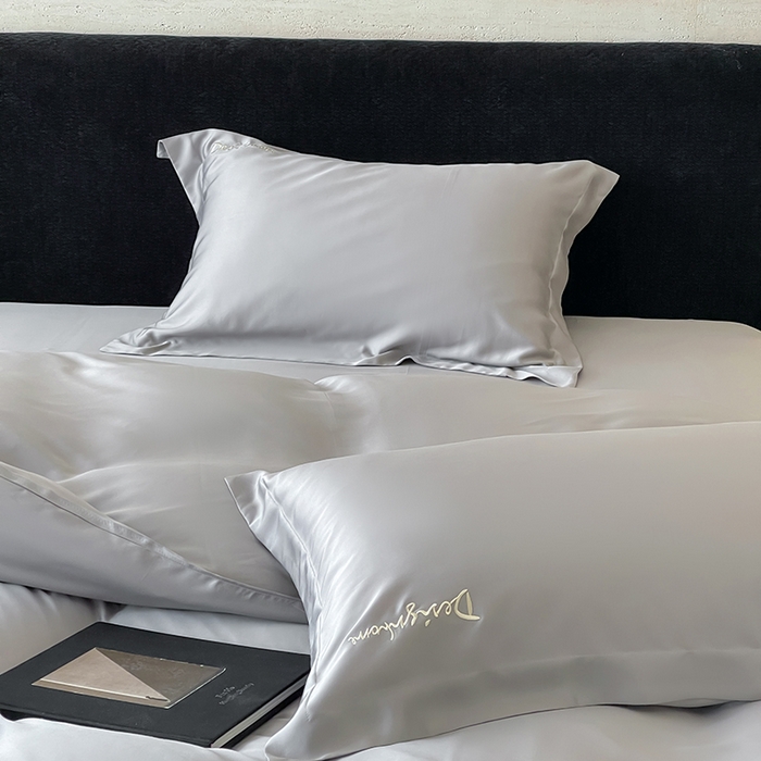 91家纺网 家纺一手货源 找家纺 黛舒家居 2025新款60S兰精天丝纯色简绣四件套 烟灰