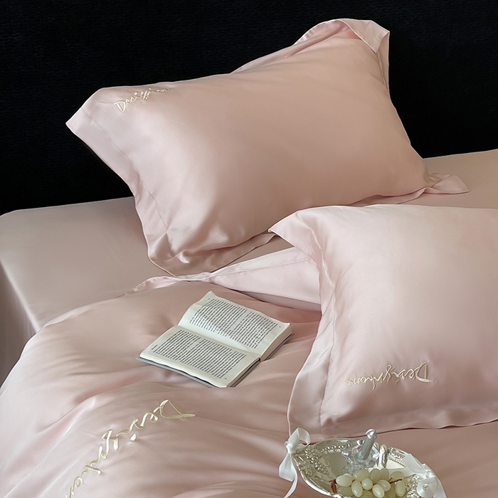 91家纺网 家纺一手货源 找家纺 黛舒家居 2025新款60S兰精天丝纯色简绣四件套 千黛粉