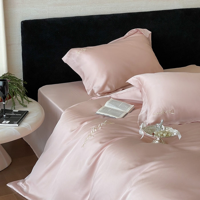 91家纺网 家纺一手货源 找家纺 黛舒家居 2025新款60S兰精天丝纯色简绣四件套 千黛粉