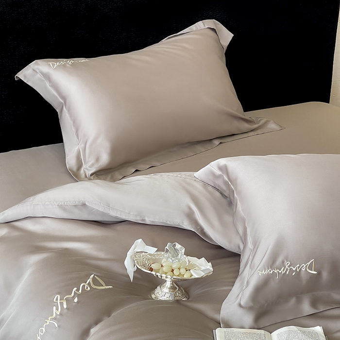 91家纺网 家纺一手货源 找家纺 黛舒家居 2025新款60S兰精天丝纯色简绣四件套 竹卡