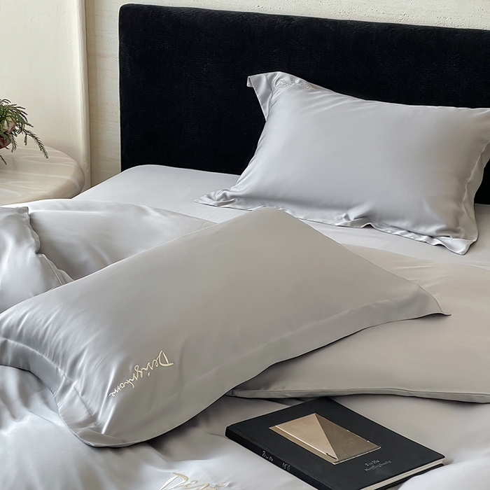 91家纺网 家纺一手货源 找家纺 黛舒家居 2025新款60S兰精天丝纯色简绣四件套 烟灰