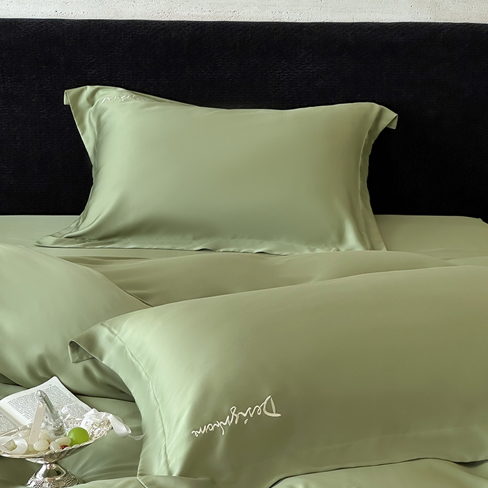 91家纺网 家纺一手货源 找家纺 黛舒家居 2025新款60S兰精天丝纯色简绣四件套 松绿