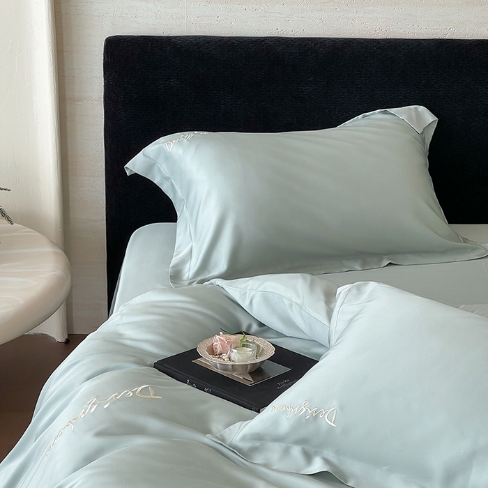 91家纺网 家纺一手货源 找家纺 黛舒家居 2025新款60S兰精天丝纯色简绣四件套 薄荷绿