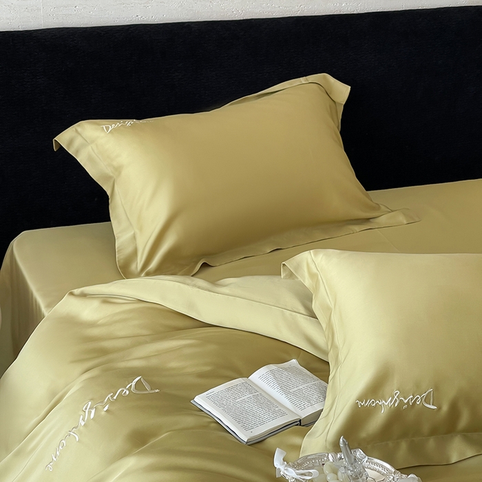 91家纺网 家纺一手货源 找家纺 黛舒家居 2025新款60S兰精天丝纯色简绣四件套 琥珀黄