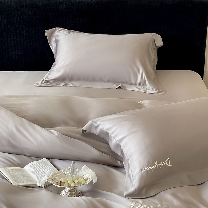 91家纺网 家纺一手货源 找家纺 黛舒家居 2025新款60S兰精天丝纯色简绣四件套 竹卡