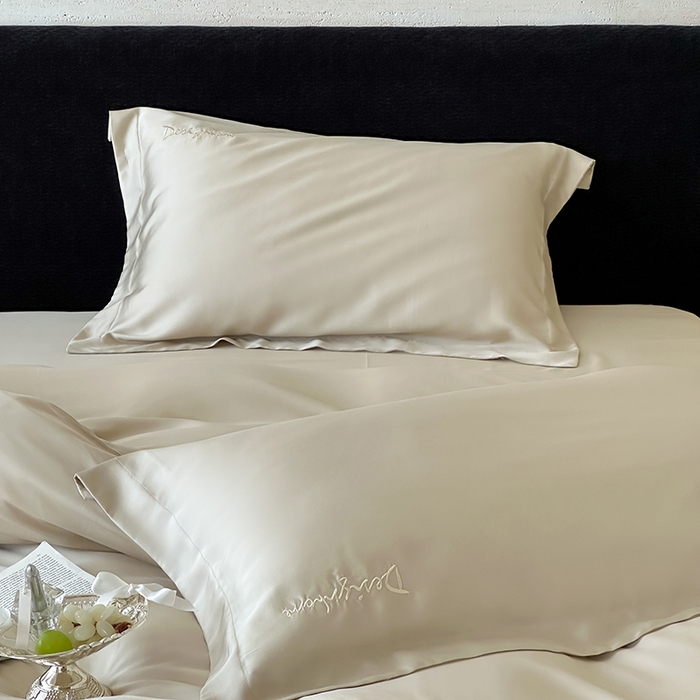 91家纺网 家纺一手货源 找家纺 黛舒家居 2025新款60S兰精天丝纯色简绣四件套 素灰