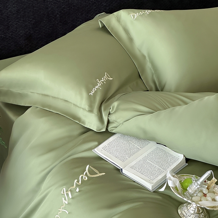 91家纺网 家纺一手货源 找家纺 黛舒家居 2025新款60S兰精天丝纯色简绣四件套 松绿