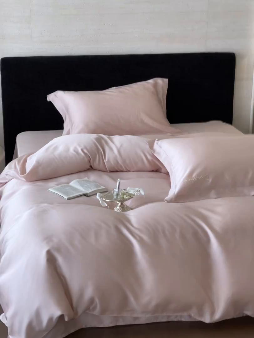 91家纺网 家纺一手货源 找家纺 黛舒家居 2025新款60S兰精天丝纯色简绣四件套 千黛粉