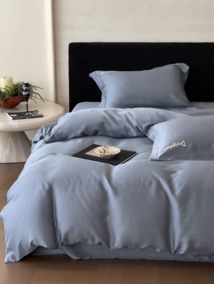 91家纺网 家纺一手货源 找家纺 黛舒家居 2025新款60S兰精天丝纯色简绣四件套 石青