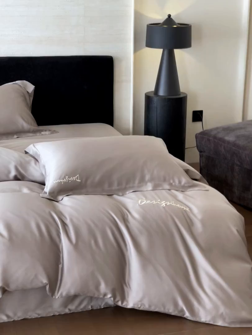 91家纺网 家纺一手货源 找家纺 黛舒家居 2025新款60S兰精天丝纯色简绣四件套 竹卡