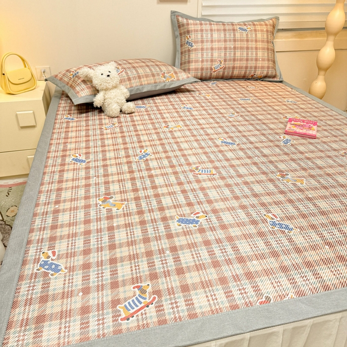 91家纺网 家纺一手货源 找家纺 慕尚家纺 2025新款600D小清新凉感冰丝凉席三件套 腊肠犬