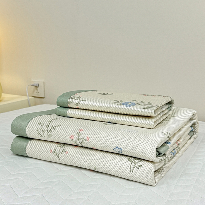 91家纺网 家纺一手货源 找家纺 慕尚家纺 2025新款600D小清新凉感冰丝凉席三件套 小兔叽