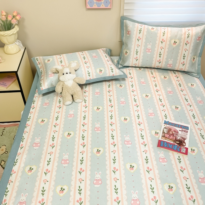 91家纺网 家纺一手货源 找家纺 慕尚家纺 2025新款600D小清新凉感冰丝凉席三件套 花园兔