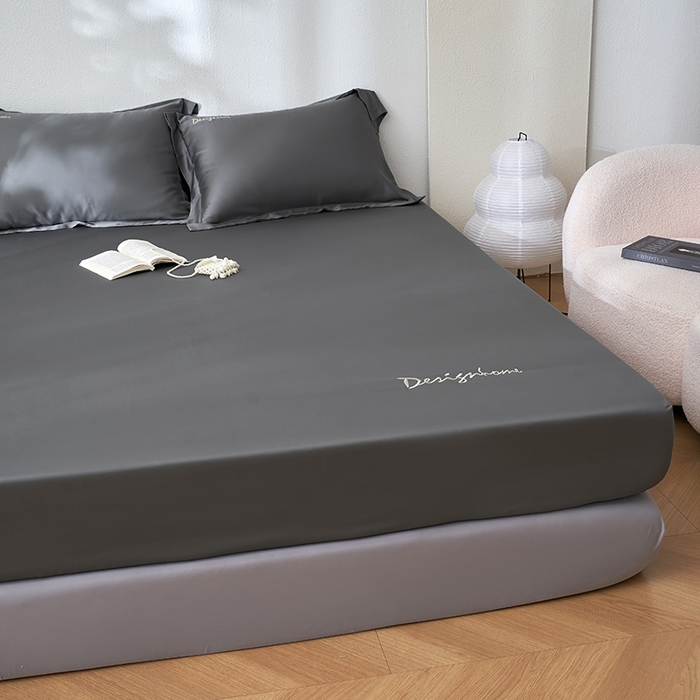 91家纺网 家纺一手货源 找家纺 黛舒家居 2025新款60S兰精天丝纯色简绣单床笠 玄灰