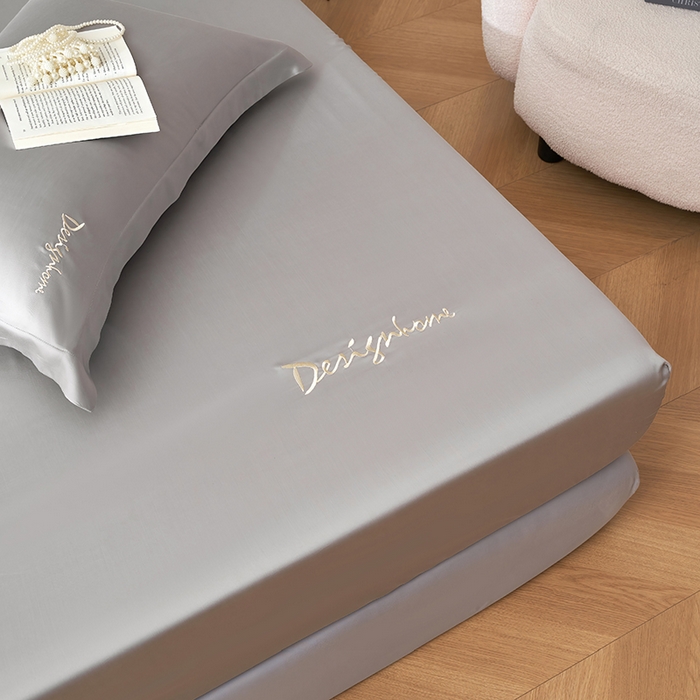 91家纺网 家纺一手货源 找家纺 黛舒家居 2025新款60S兰精天丝纯色简绣单床笠 烟灰