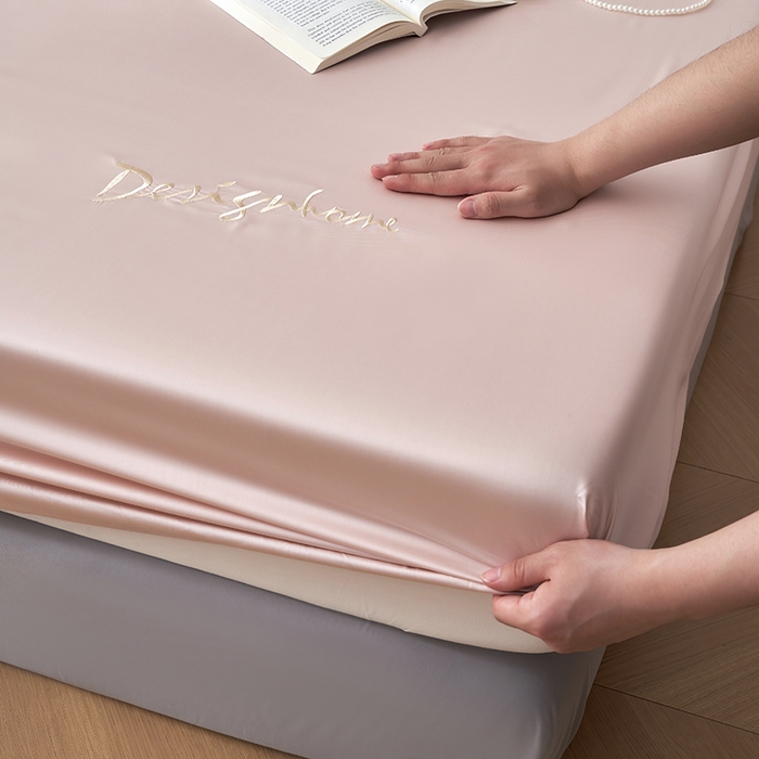 91家纺网 家纺一手货源 找家纺 黛舒家居 2025新款60S兰精天丝纯色简绣单床笠 千黛粉